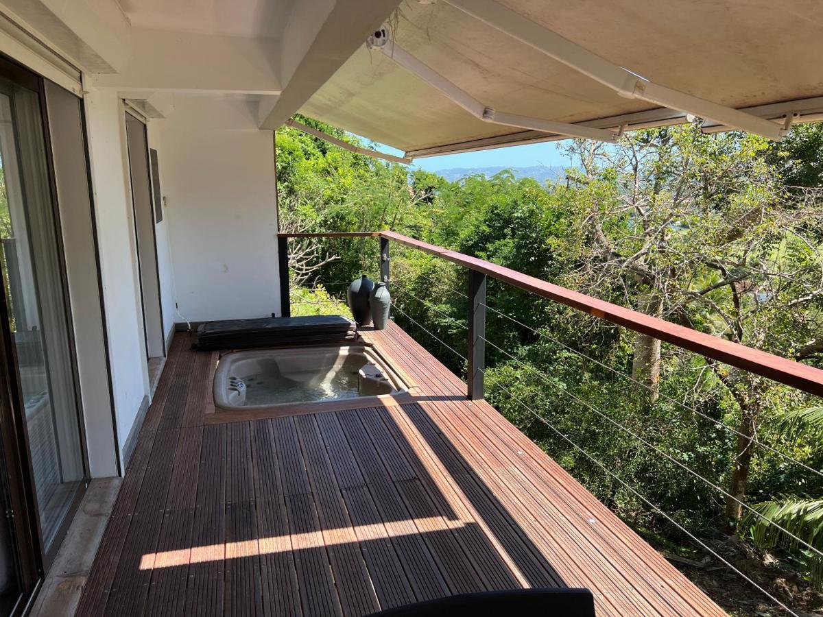 Appartement Avec Jacuzzi Et Vue Sur Le Golf Les Trois-Ilets Exterior foto